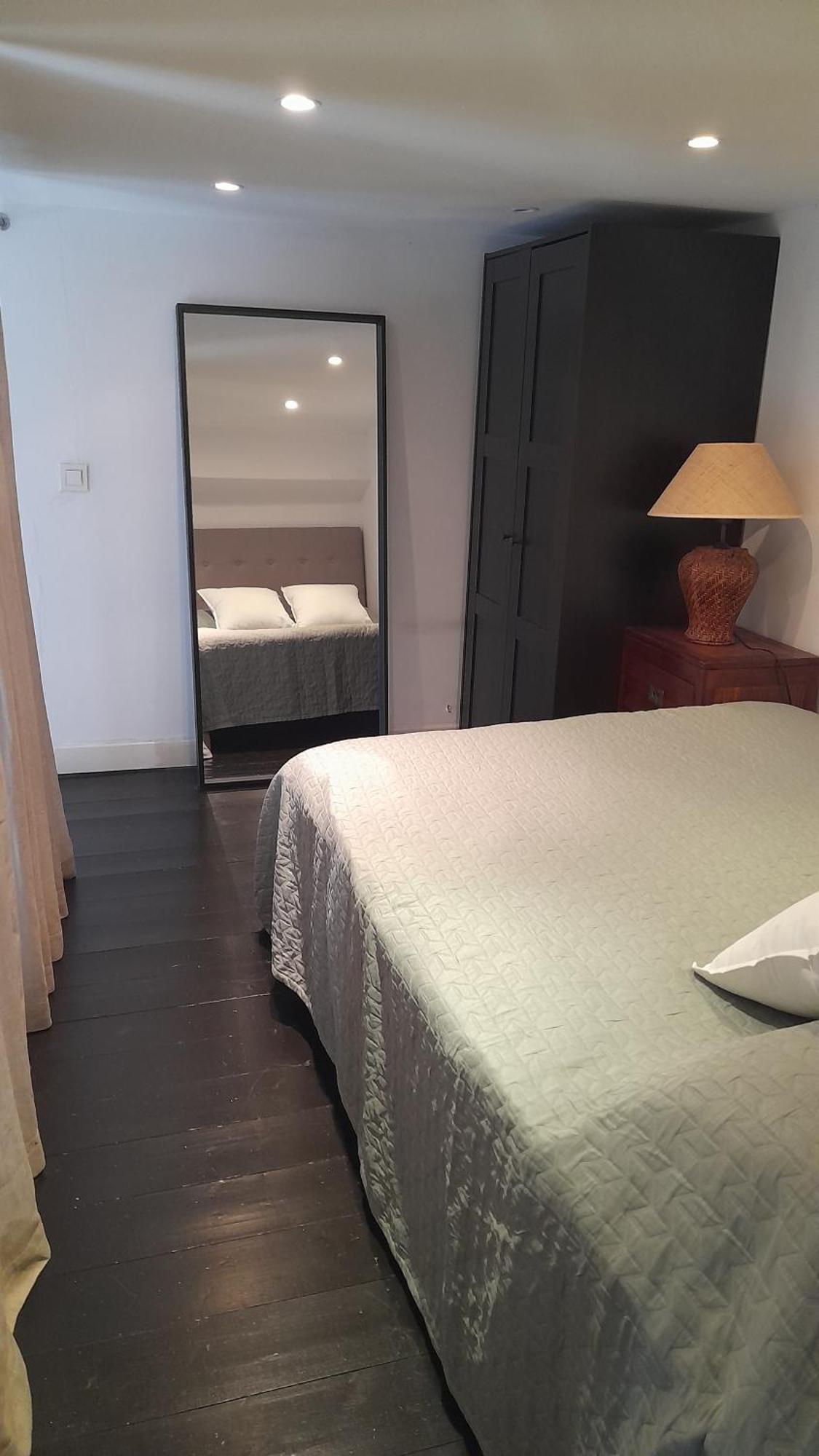 Palm Apartment *